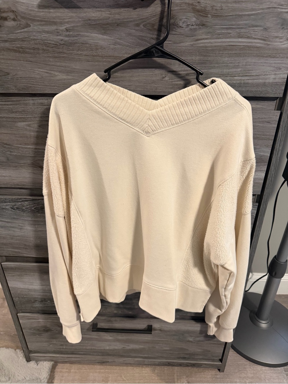 aerie Cream V-Neck oversized slightly cropped Pullover Sweater